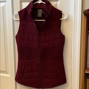 Tek Gear Maroon Padded Vest